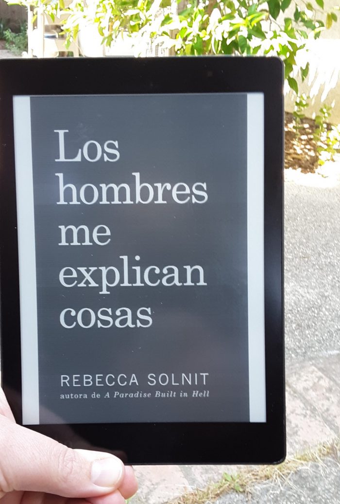 book cover of Los hombres me explican cosas shown on Kobo ereader