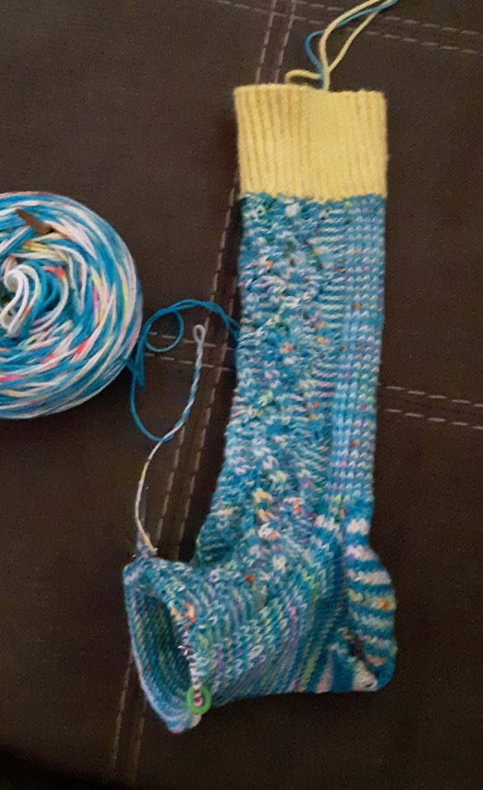 cabled sock progress: the heel is turned and the gusset is finished