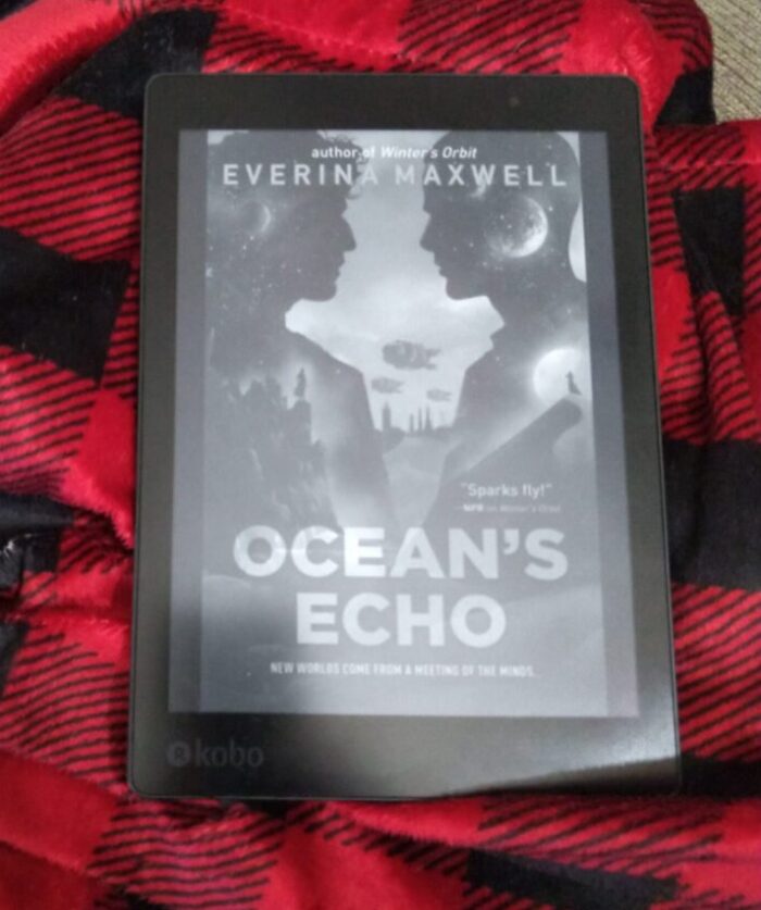 Ocean's Echo book cover shown in greyscale on kobo ereader.